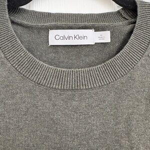 Calvin Klein Men's Hunter Green Crewneck Sweater